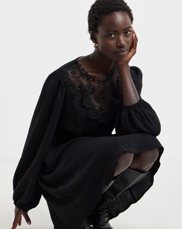 Lace Insert Long Sleeve Shift Dress