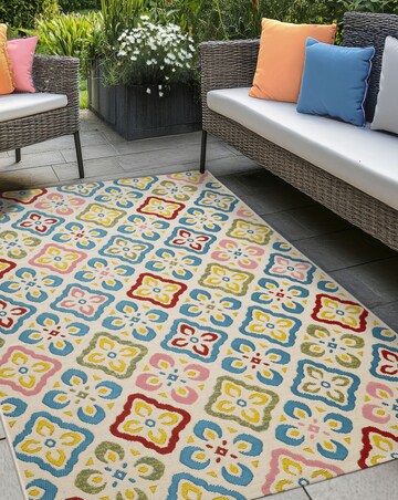 Tropicana Checker Indoor/Outdoor Rug