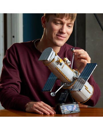 LEGO Icons Telescope