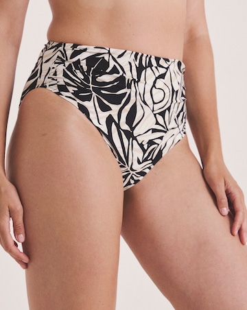 MAGISCULPT Medium Control 2 Pack Classic Bikini Bottoms