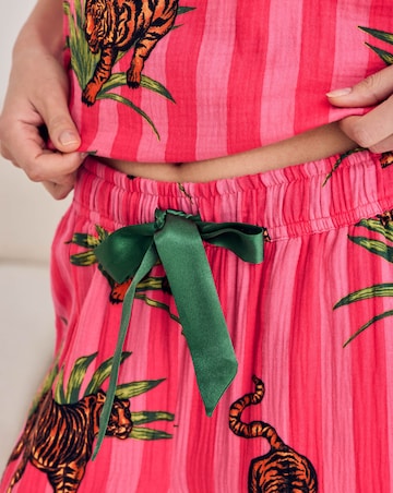 Chelsea Peers Cami and Capri Length Bottoms, Cheesecloth