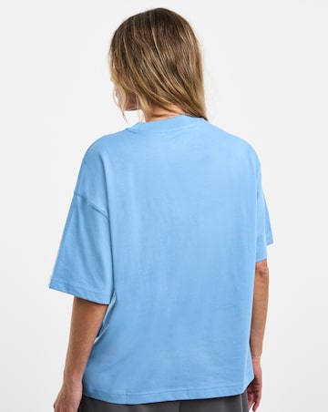 New Balance Oversized Graphic T-Shirt