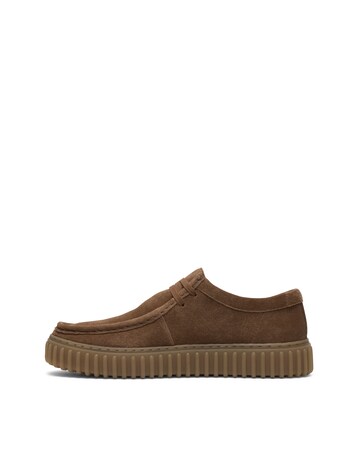 Clarks Torhill Lo Suede Shoe - Light Brown