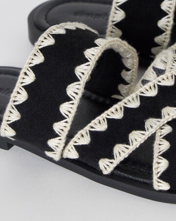 Maude Whipstitch Crossover Flat Sandals - Extra Wide Fit (EEE)