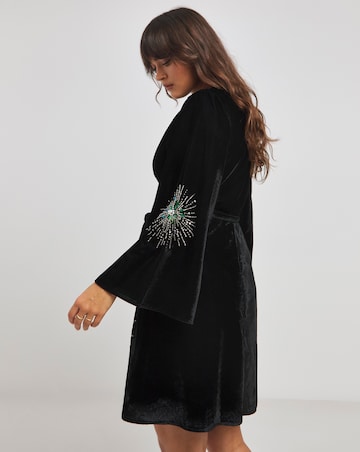 Hope & Ivy Cressi Embelished Firework Mini Dress