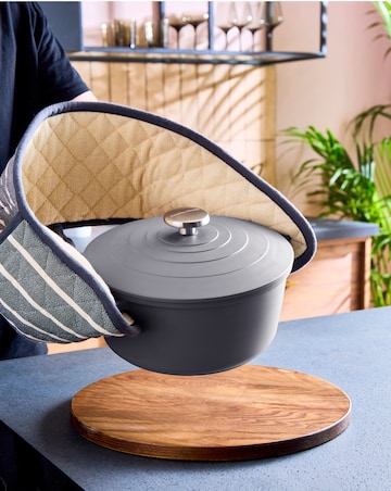 Morphy Richards Cast Aluminium 24cm Grey Casserole Dish