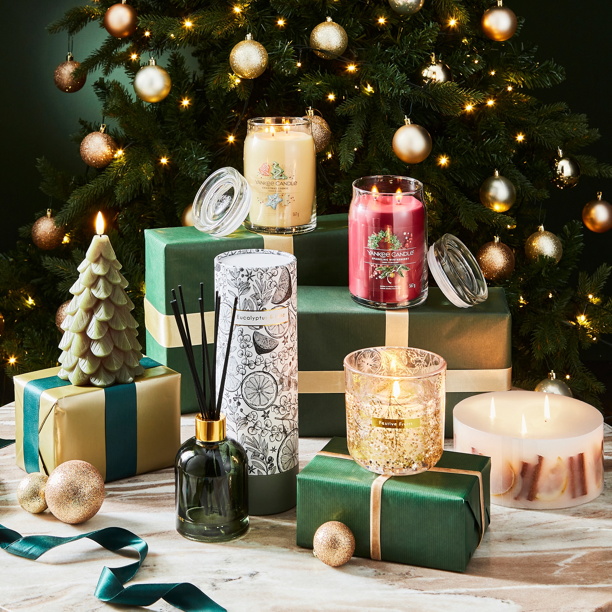 AW_MP_IG_040925_Chritmas_Candles