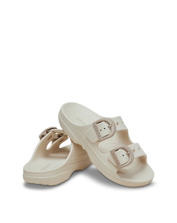 Crocs Frappe Saturday Buckle Sandal - Standard Fit