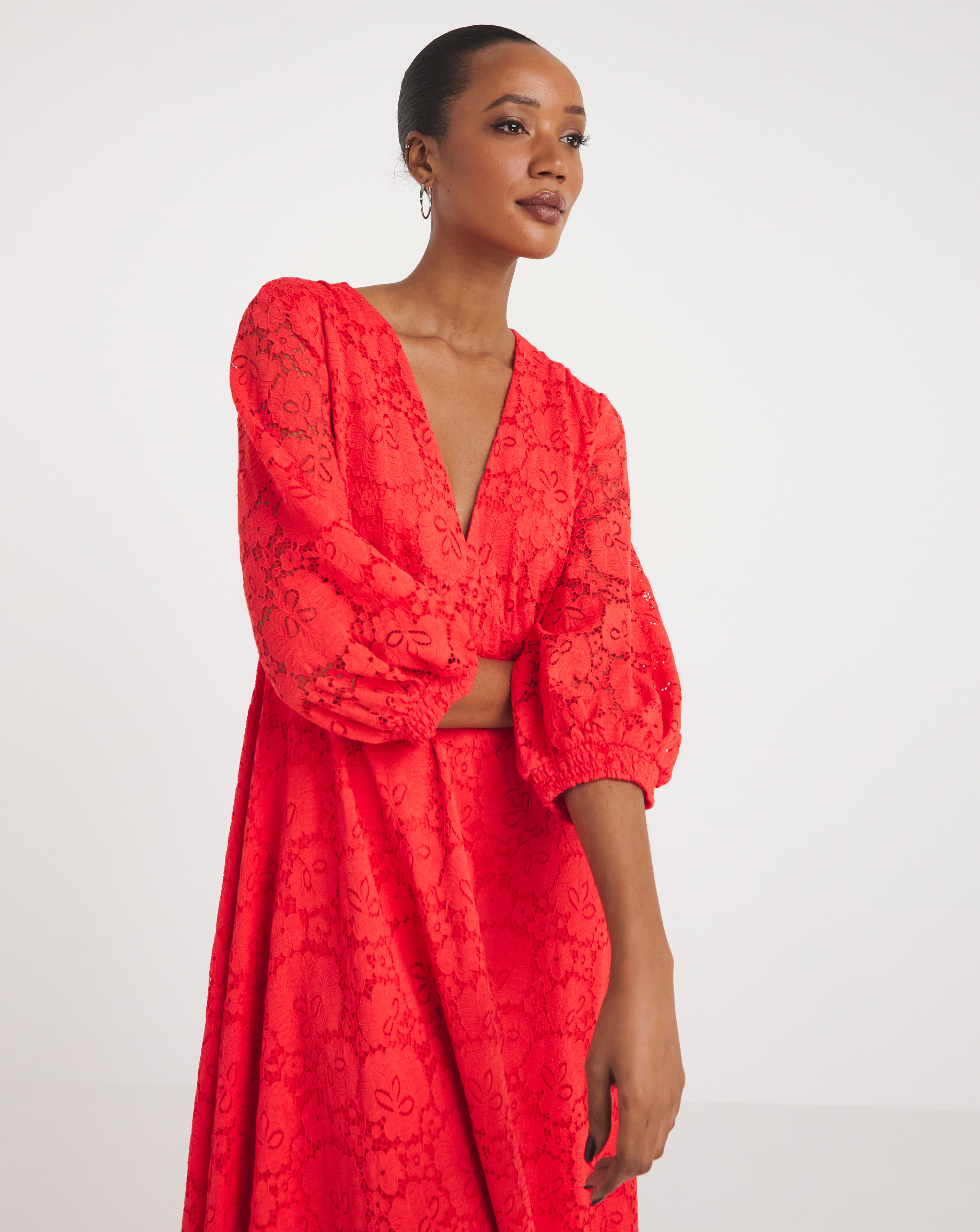 Joanna Hope Stretch Lace Dress | Ambrose Wilson Joanna Hope Stretch Lace Dress | Ambrose Wilson