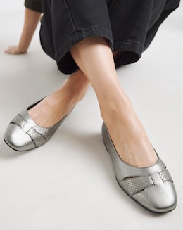 Heavenly Soles Genevieve Cut Out Detail Ballerinas - Extra Wide Fit (EEE)