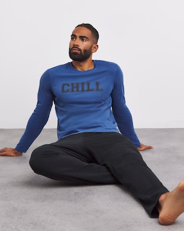 Chill Graphic Pyjama Set