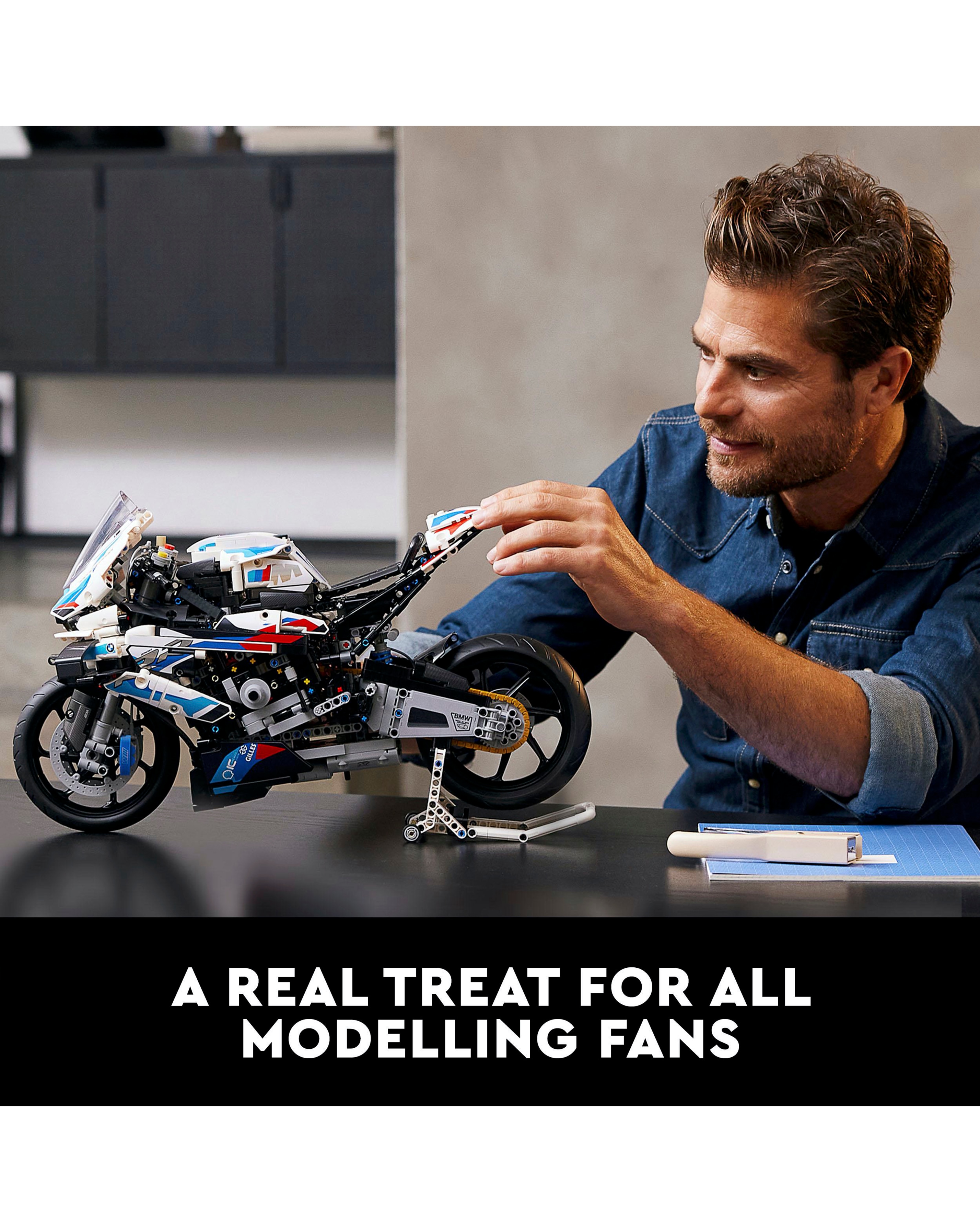 REAL & CONTEMPORAINE レコード LEGO Technic BMW M 1000 RR 42130 | Ambrose Wilson