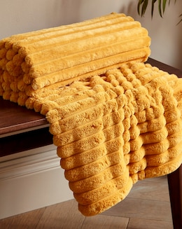 Catherine Lansfield  Cosy Ribbed Throw
