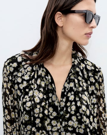 Mango Blouse Belle