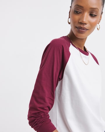 Crew Neck Colour Block Raglan T-Shirt