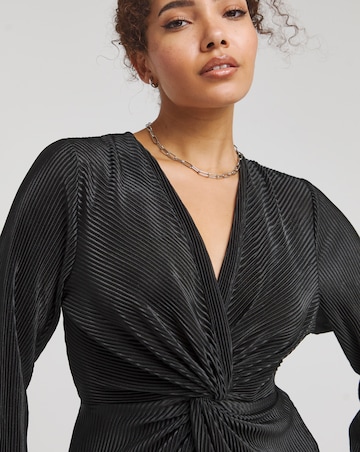 Black Plisse Twist Front Midi Dress