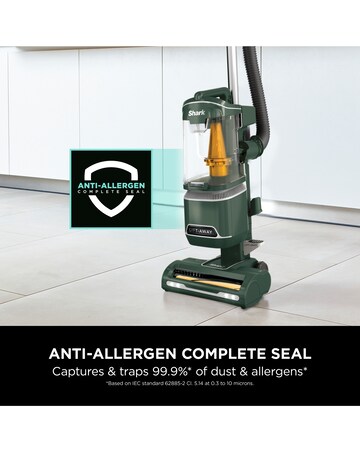 Shark Anti Hair Wrap Upright Vacuum Cleaner with Lift-Away Pet Model NZ691UKT