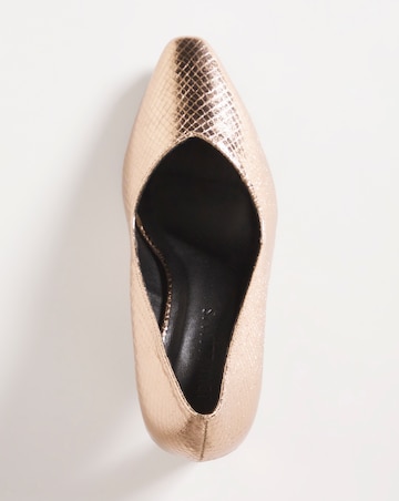 Heeled Court Shoe EEE Fit
