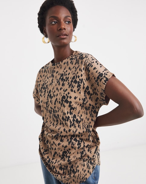 Longline Curved Hem Short Sleeve Top