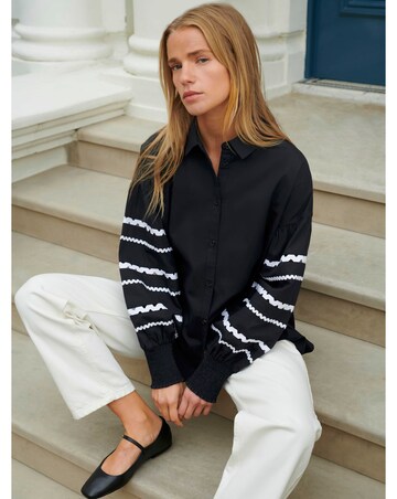 Ro&Zo Black Trim Insert Sleeve Blouse