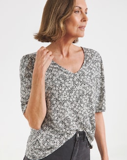V Neck Puff Detail Short Sleeve Top