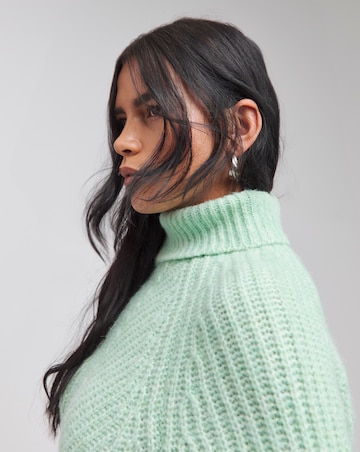 Green Chunky Roll Neck Longline Jumper