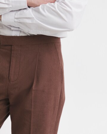 Linen Blend Tailored Pleat Front Trouser