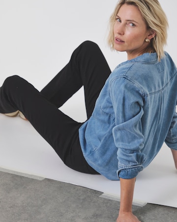 Levi's 314 Shaping Straight Jeans