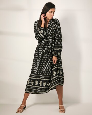 Border Print Batwing Smock Maxi Dress
