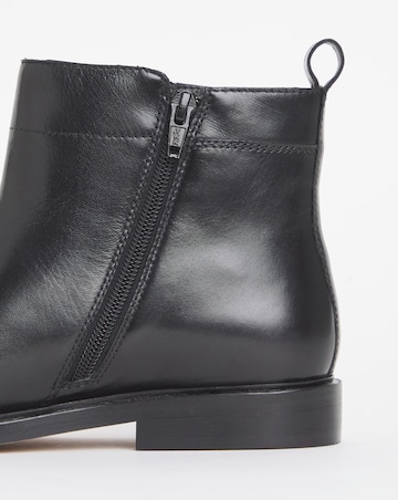 Camden Leather Side Zip Ankle Boot - Extra Wide Fit (EEE)
