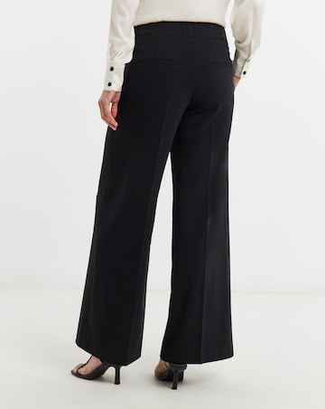 Magisculpt Straight Leg Trousers