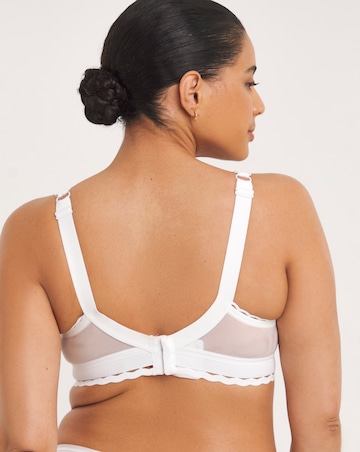 Playtex Classic Lace Non Wired Support Bra