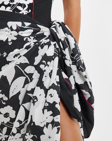 Joe Browns Mono Print Sarong