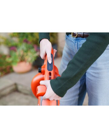 Flymo 18V EasiBlowVac Leaf Blower & Vacuum 4.0Ah Battery & Charger