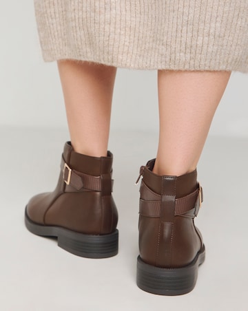 Drew Ankle Buckle Boot - Extra Wide Fit (EEE)