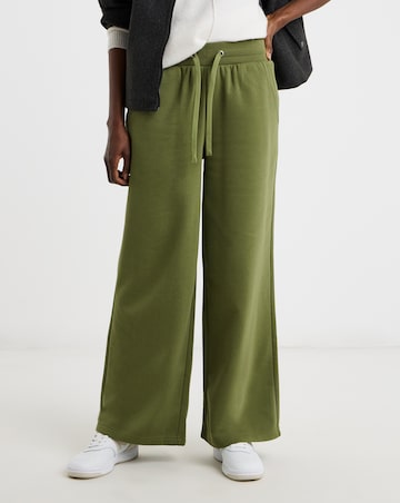 Wide Leg Jogger