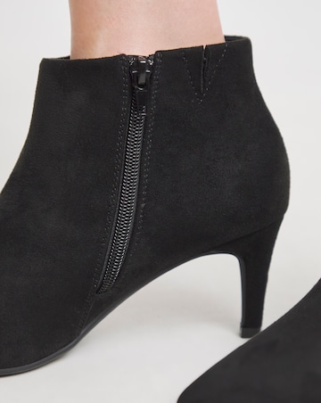 Cairns Kitten Heel Pointed Toe Ankle Boot - Extra Wide Fit (EEE)