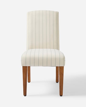Julipa Ashford Dining Table with 6 Everly Chairs