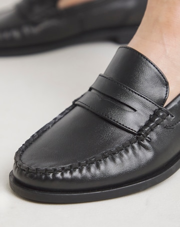 Nala Classic Loafer Wide E Fit