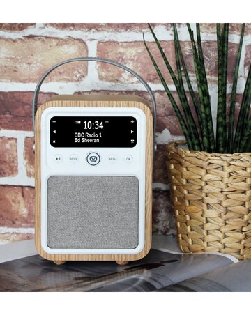 VQ Monty DAB Radio - Oak