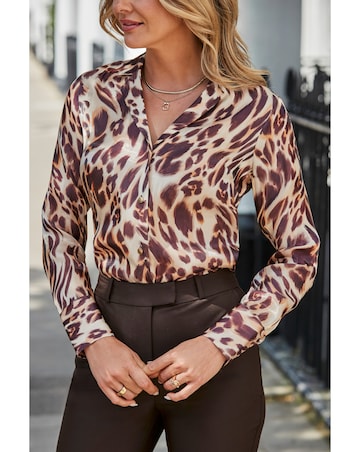 Sosandar Leopard Collar Shirt
