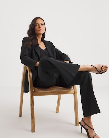 Tailored Single Breasted Blazer