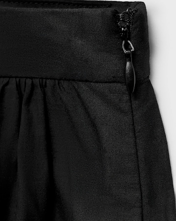 Mango Skirt Claus