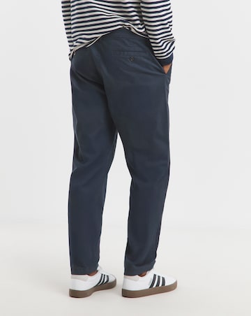 Loose Fit Chino