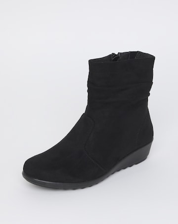Cushion Walk Ruched Wedged Boots EEE Fit