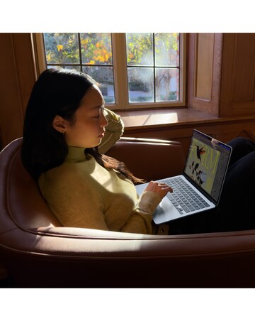 Apple MacBook Air (M5, 2026) 13in 10-core CPU 10-core GPU 16GB 1TB - Starlight