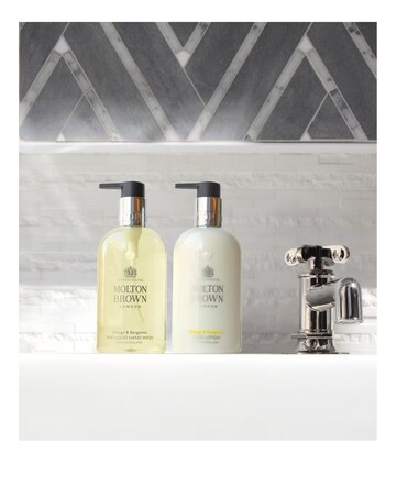 Molton Brown Orange & Bergamot Fine Liquid Hand Wash 300ml
