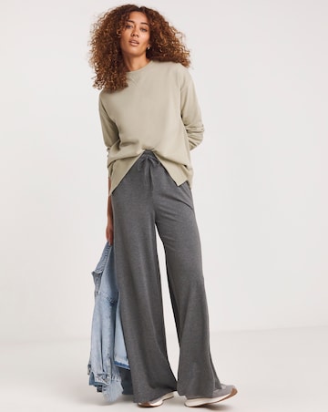Beige Split Hem Crew Neck Sweatshirt