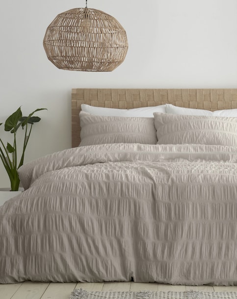 Catherine Lansfield Seersucker Duvet Cover Set