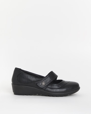 Cushion Walk Touch And Close Mary Jane Shoe E Fit